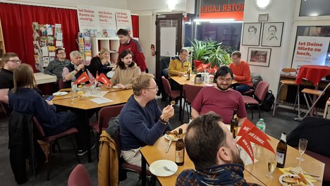 Wahlparty im Roten Laden Wahlparty im Roten Laden