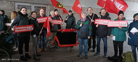 Demo-Teilnehmer*innen der LINKEN